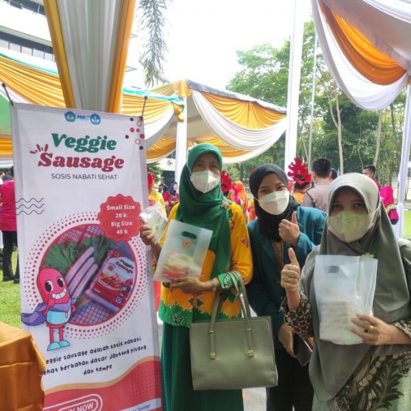 THP FP Unila Students Innovate Vegetable Sausages Made from Banana Hearts and Tempeh